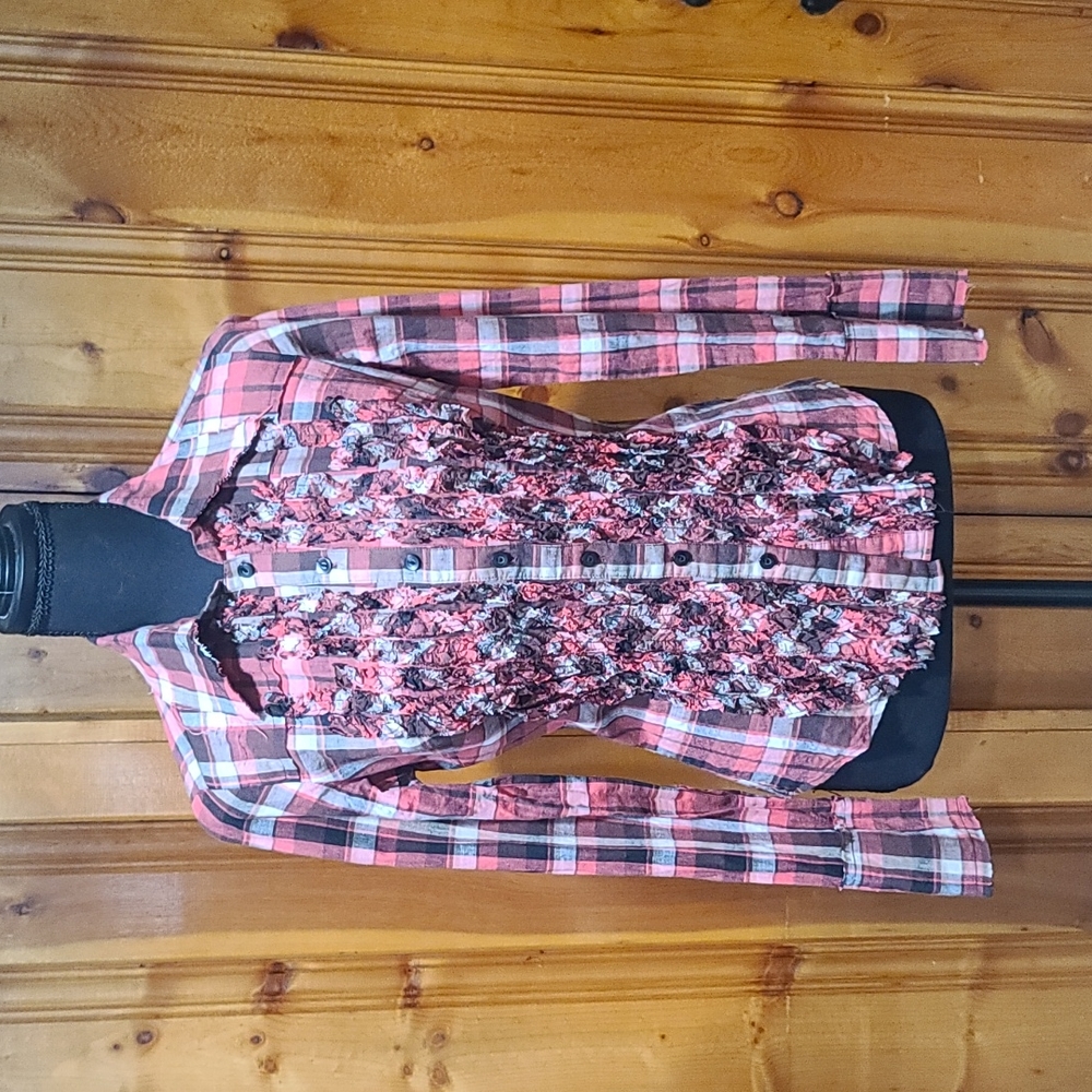 Ruffled Front Top